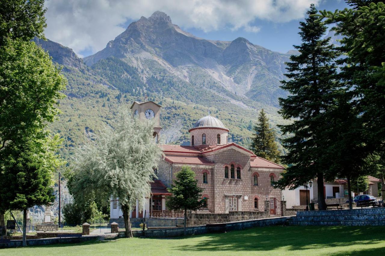 Etheres Tzoumerkon Mountain Resort Katarráktis Exteriör bild